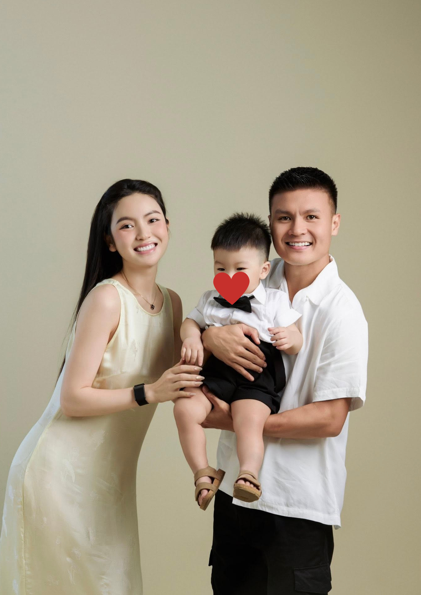 Quang Hải - Chu Thanh Huyền tung ảnh nét căng như poster phim, mừng sinh nhật đầu tiên của cậu quý tử Lido- Ảnh 1.