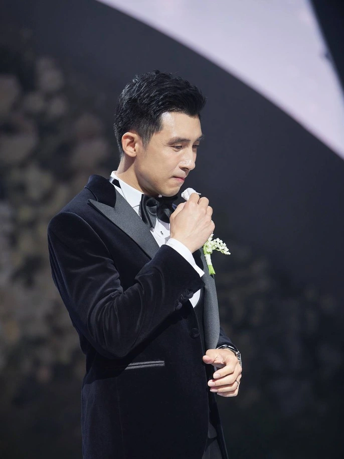 Soi profile 3 thiếu gia ngành nhựa đình đám showbiz Việt: Lấy vợ cực phẩm, học vấn thế nào?- Ảnh 1.