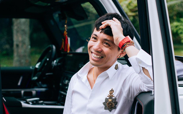 Soi profile 3 thiếu gia ngành nhựa đình đám showbiz Việt: Lấy vợ cực phẩm, học vấn thế nào?- Ảnh 3.