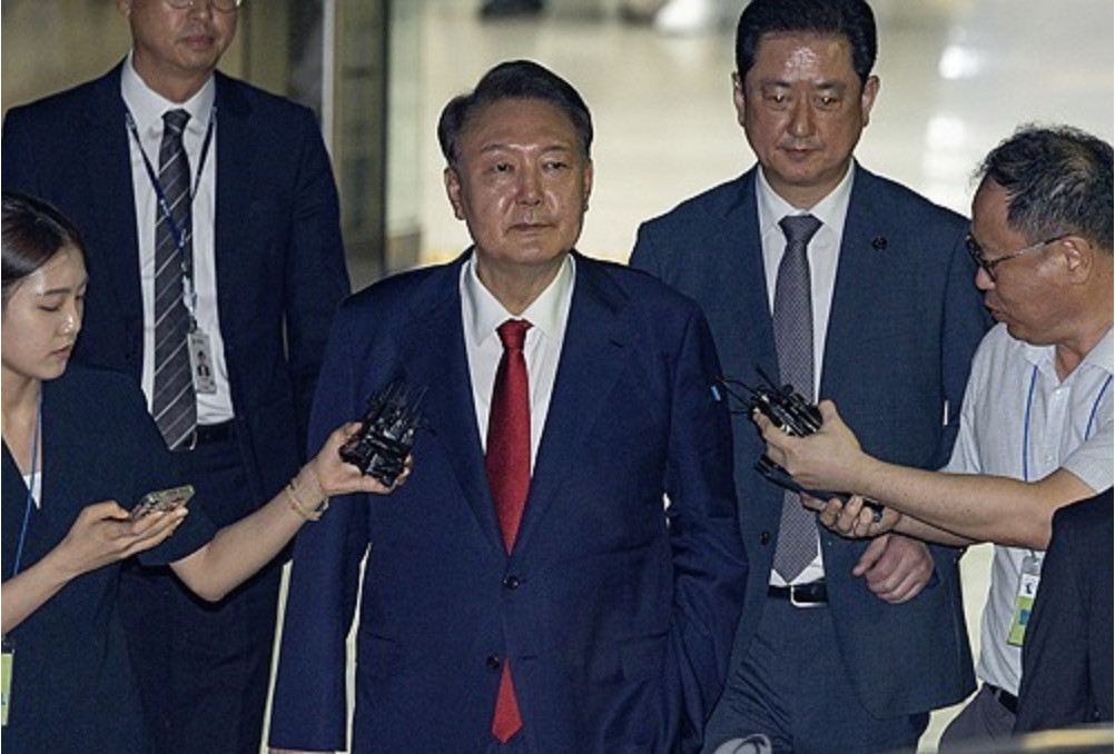 11-1752230550-cong-to-vien-han-quoc-kham-nha-rieng-cua-cuu-tong-thong-yoon-suk-yeol.jpg