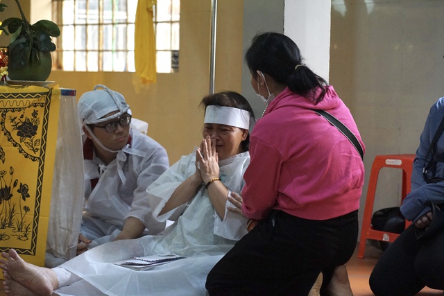 Nhói lòng đám tang không kèn trống của tài xế công nghệ bị sát hại: Người vợ nói về cuộc gọi cuối cùng bất thường- Ảnh 8.