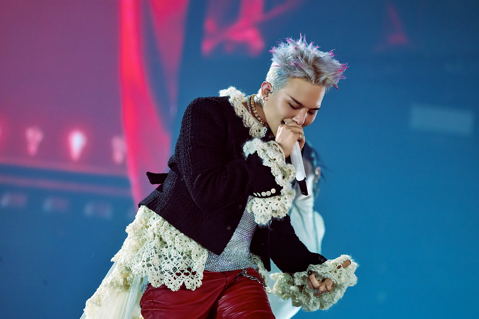 12-1752287406-lo-nguyen-nhan-gay-soc-khien-g-dragon-huy-concert-tai-thai-lan.png