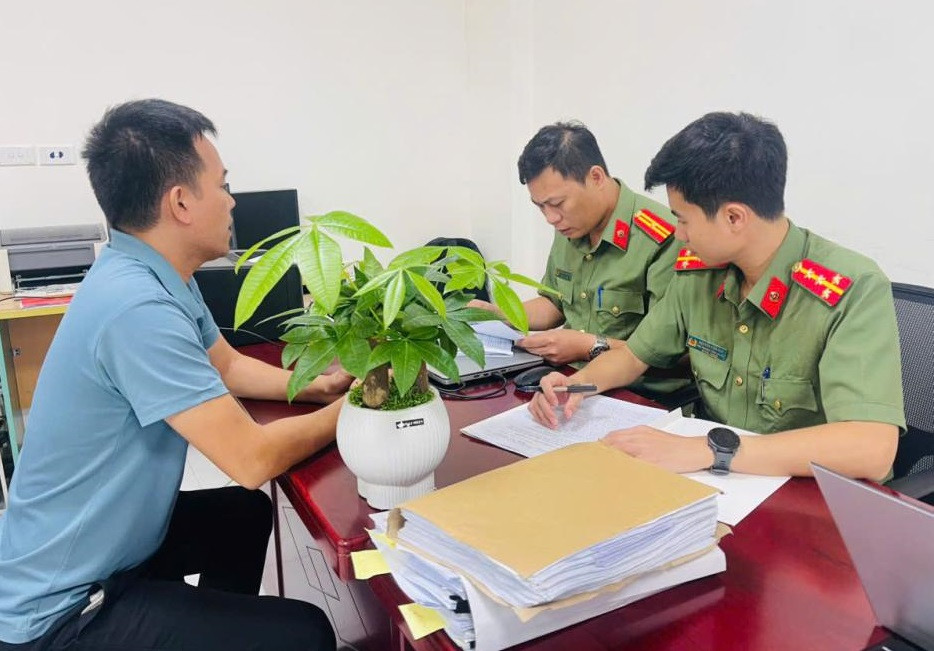 Phá đường dây đưa người đi lao động ‘chui’ ở Hàn Quốc- Ảnh 1.