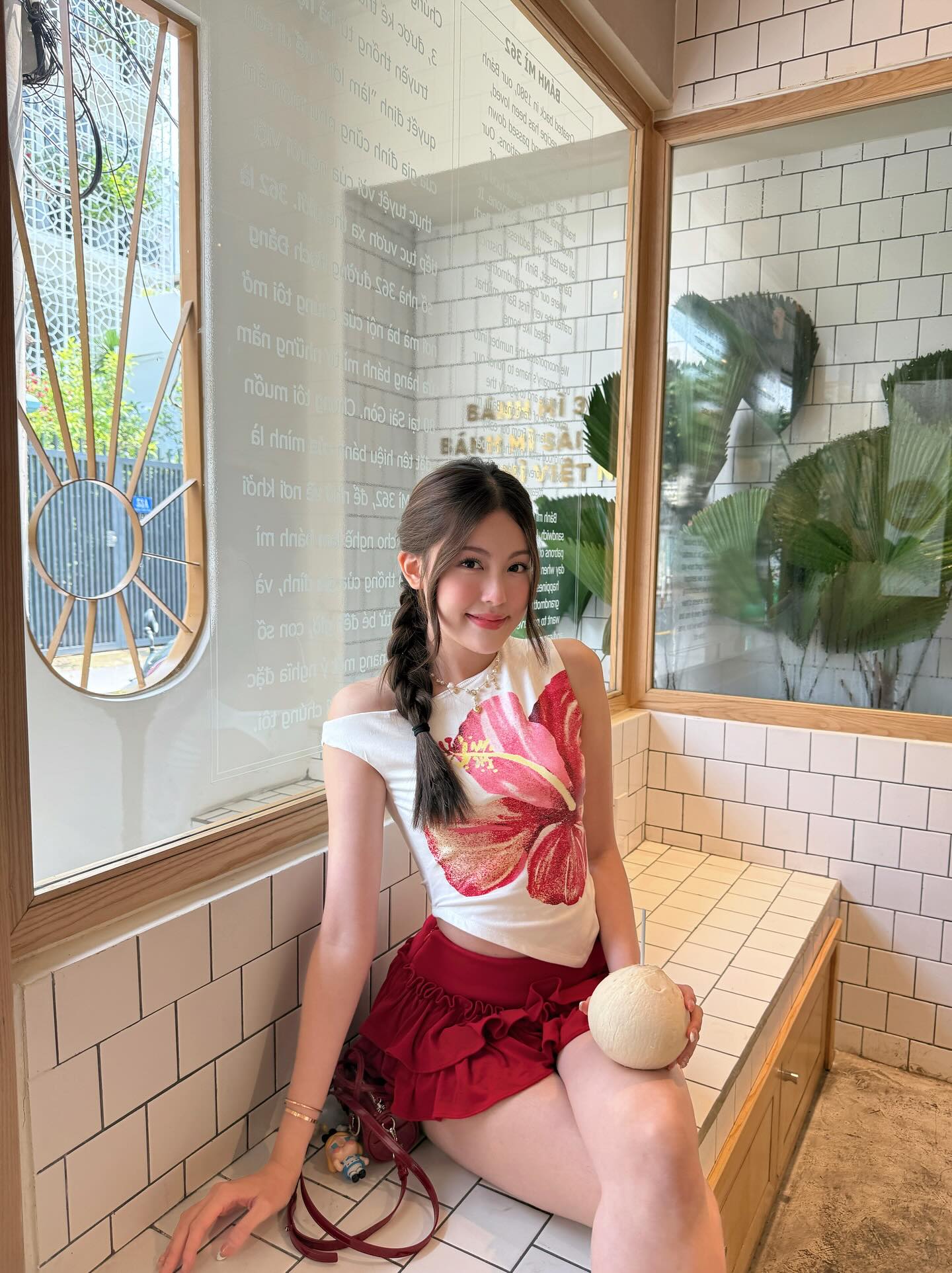 Bạn gái HIEUTHUHAI lên đồ đi tập: Body
