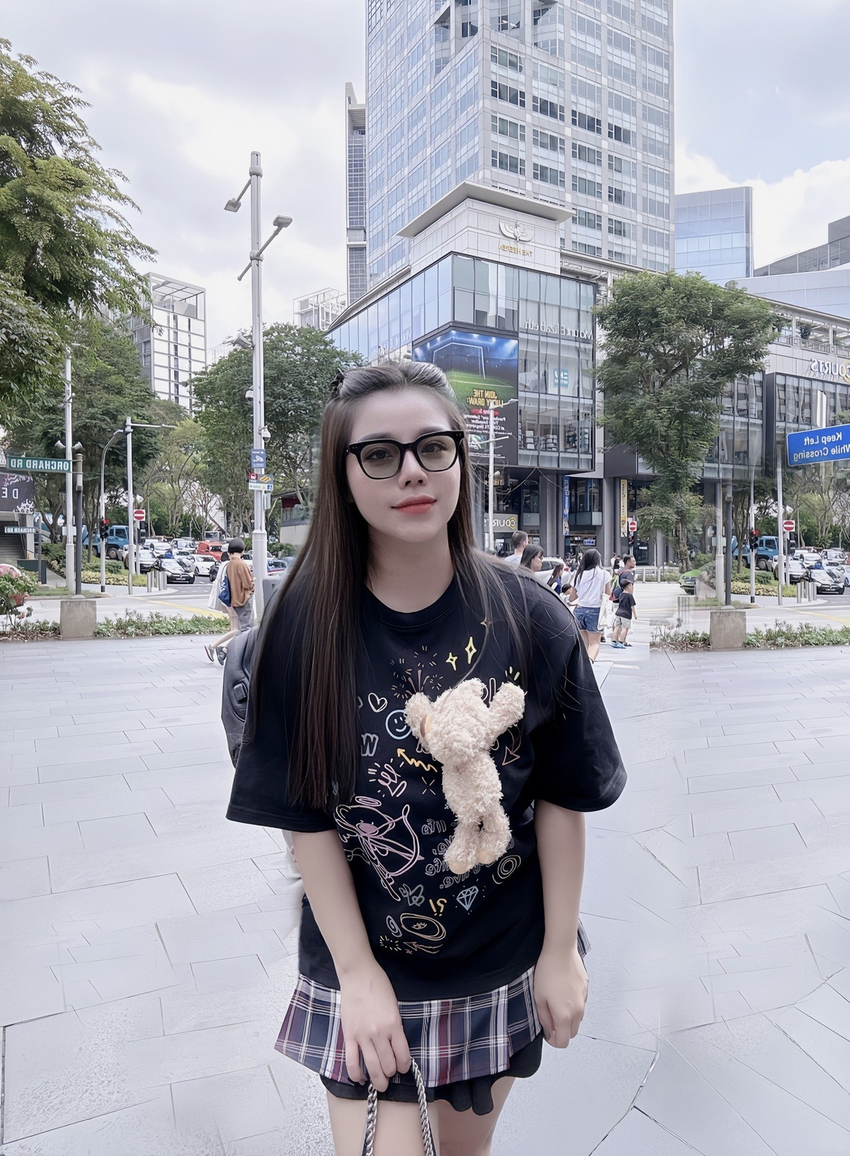 Nàng WAG sinh năm 1997 cũng chẳng ngần ngại mà thẳng thắn đáp trả không vòng vo: