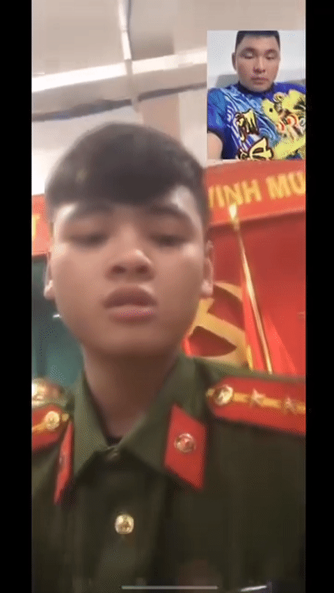 Ở nhà học hành không đến nơi đến chốn, sang Cam tự nhiên được làm -cán bộ-, nhất cháu =)))).mp4