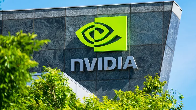 CEO NVIDIA Jensen Huang: Con người sẽ bị mất việc bởi AI nếu ngừng đổi mới sáng tạo- Ảnh 3.
