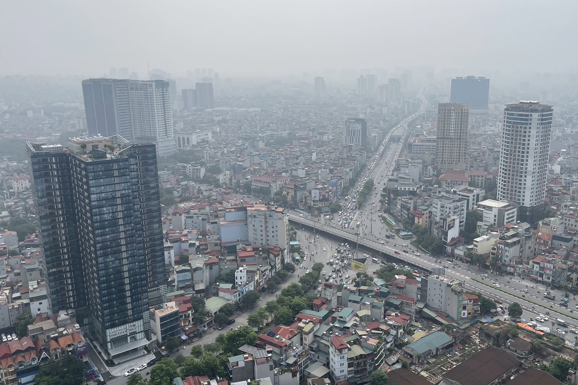 Hà Nội báo động đỏ về ô nhiễm không khí: Lọt top 5 thành phố có không khí xấu nhất thế giới- Ảnh 4.