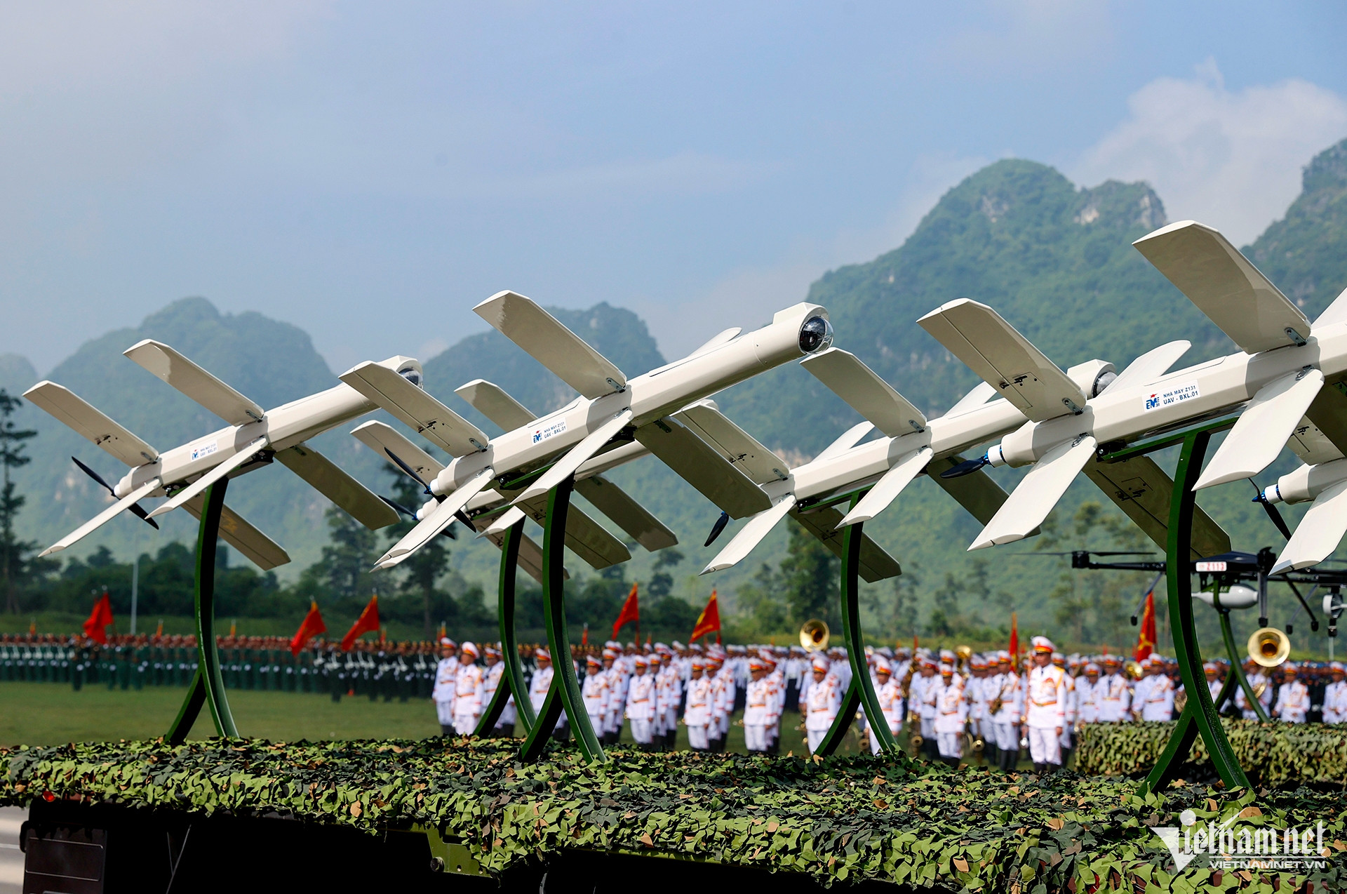 W-khi tai_10.jpg