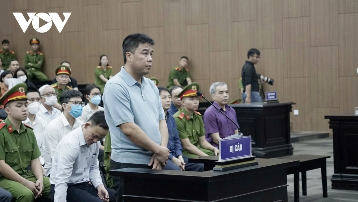 vu an phuc son nhung giot nuoc mat muon mang hinh anh 2