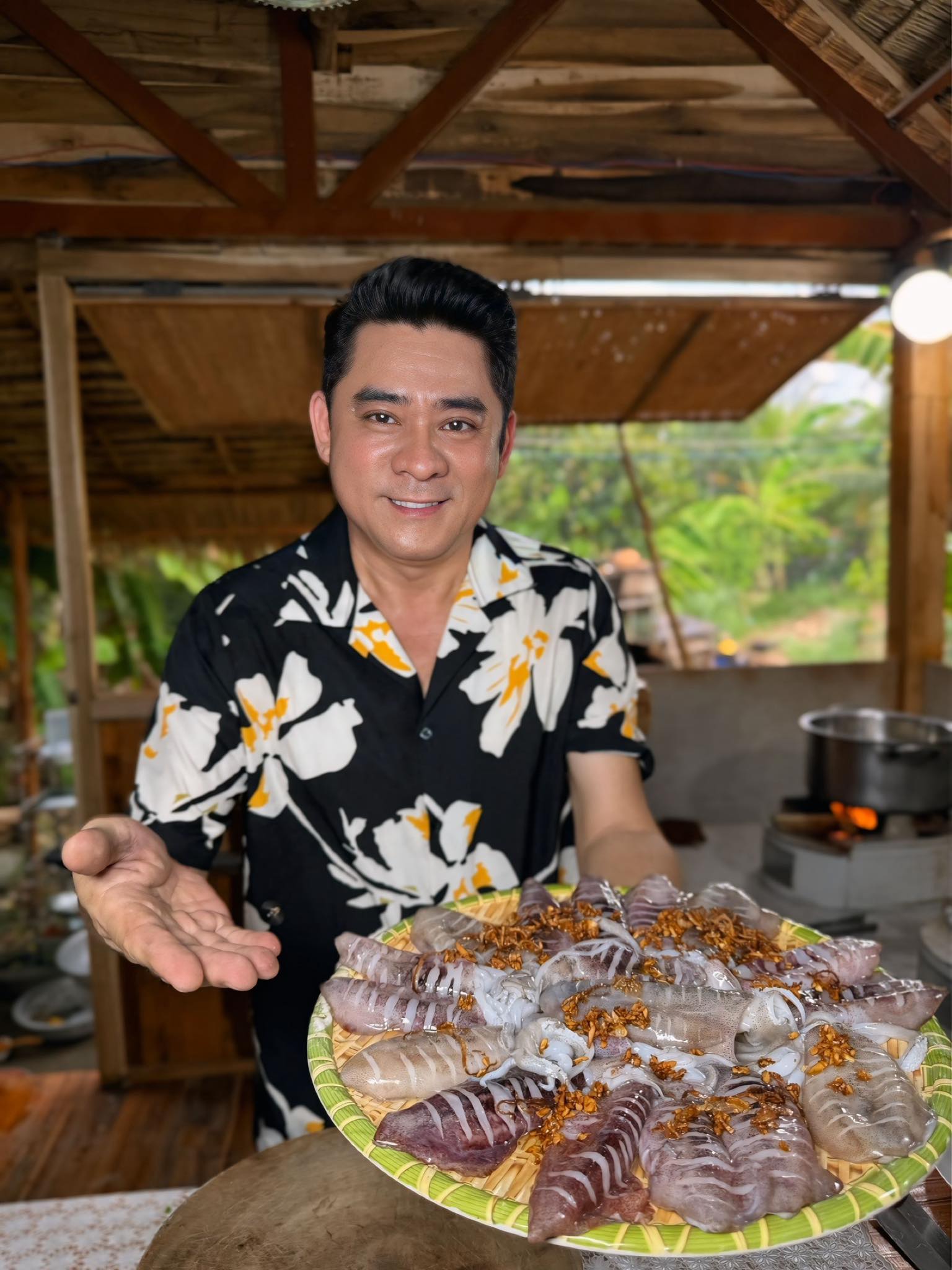 17-1752739770-dien-vien-huynh-anh-tuan-canh-bao-khong-co-keu-goi-ho-tro-sau-dot-quy.jpg