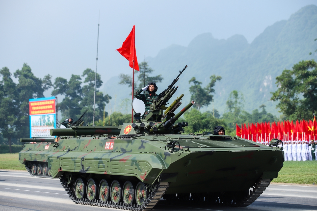 Xe chiến đấu bộ binh 'made by Việt Nam' sẽ làm nhiệm vụ đặc biệt ngày 2/9: Nặng 15 tấn, bơi 7 km/giờ - Ảnh 2.