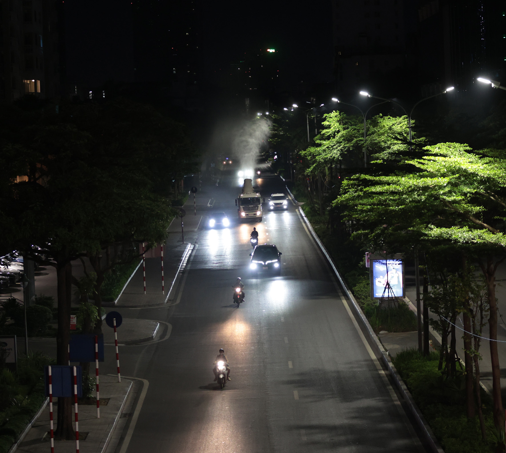 Cận cảnh 