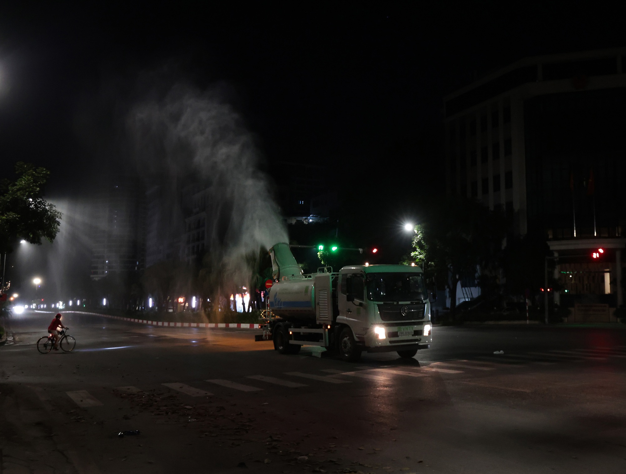 Cận cảnh 