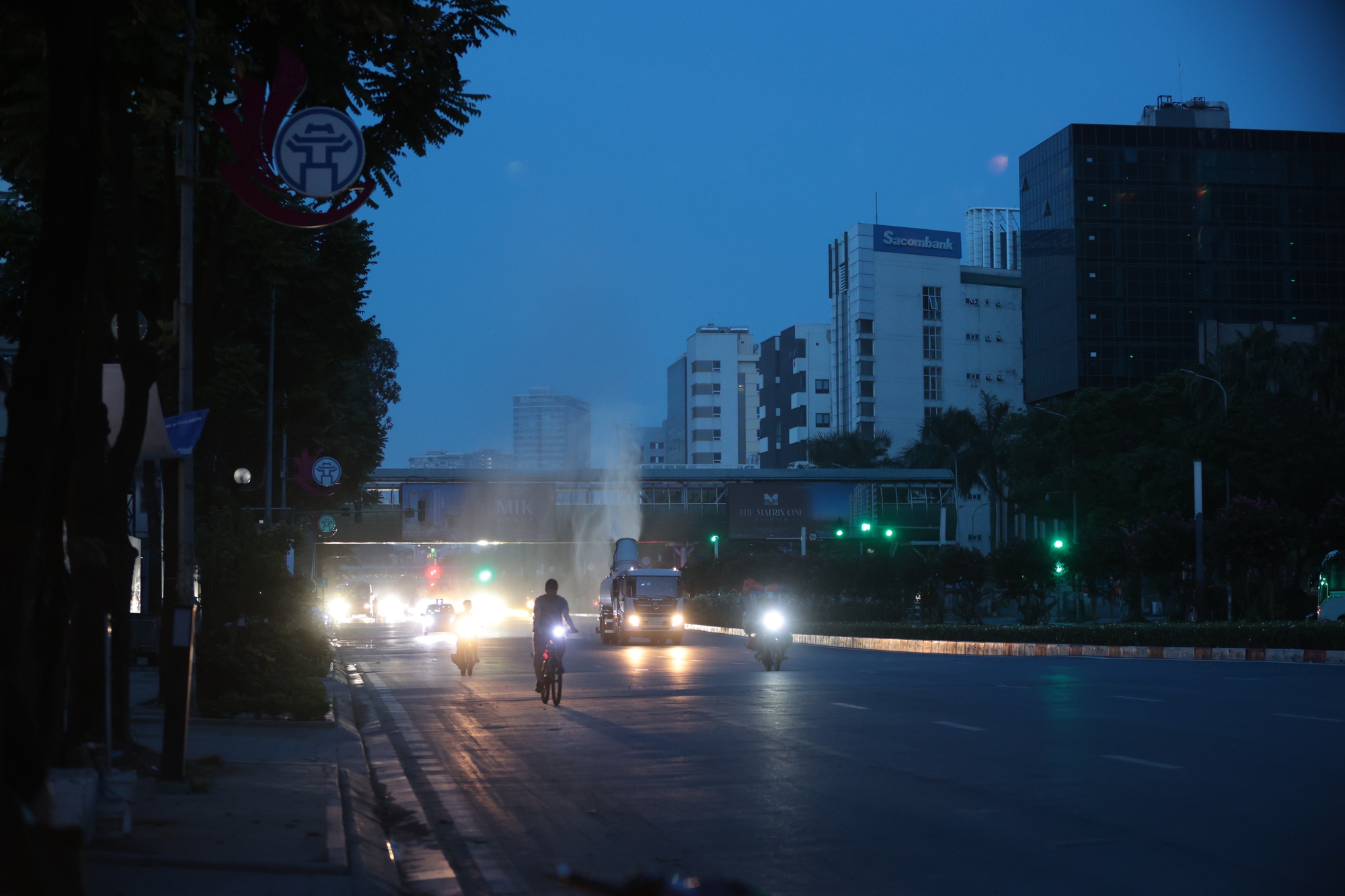 Cận cảnh 