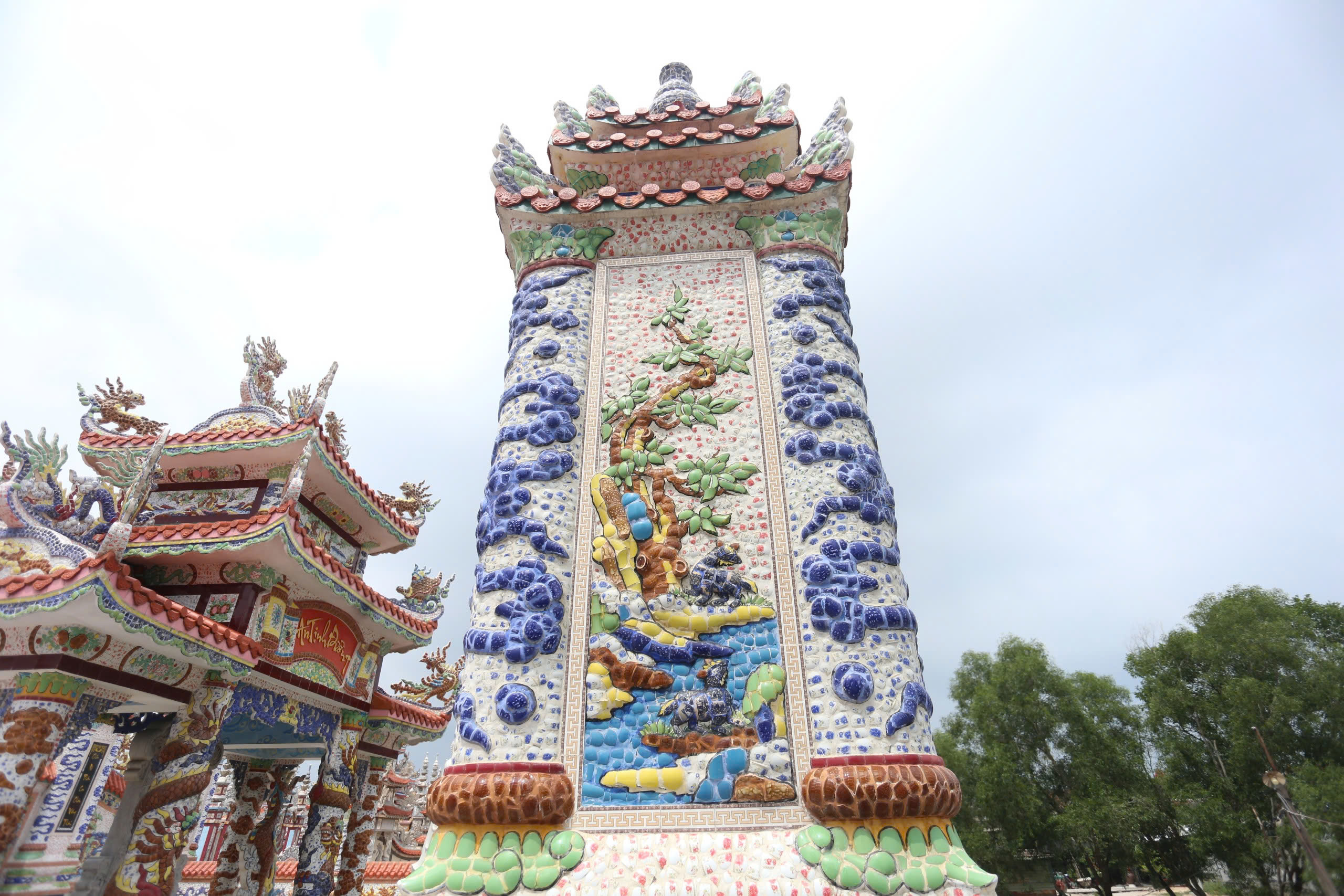 Đập chén bát xây lăng mộ: Chuyện thật ở ngôi làng khiến cả thế giới ngỡ ngàng- Ảnh 20.