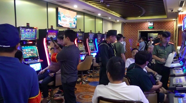 Vụ đánh bạc 107 triệu USD tại khách sạn Pullman: Yêu cầu 4 bị can bỏ trốn ra đầu thú- Ảnh 1.