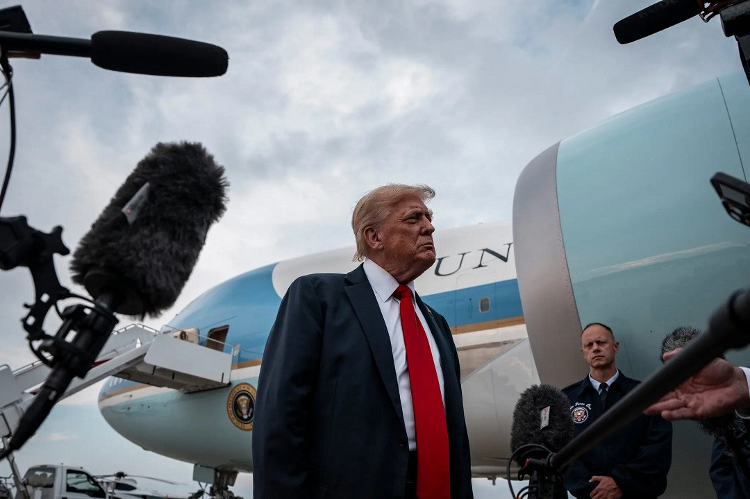 14dc Trump Epstein plwz superJumbo.jpg