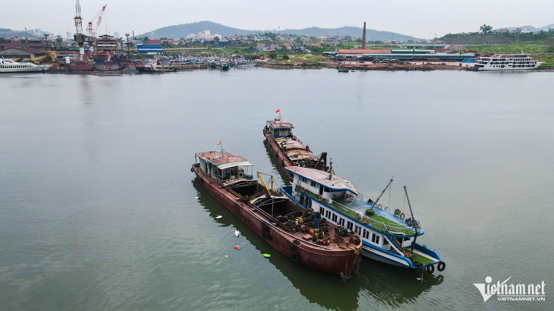W-Lat tau Ha Long 10.jpg
