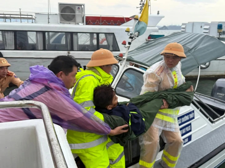 Các nạn nhân trong vụ lật tàu du lịch trên vịnh Hạ Long sẽ được nhận tiền bảo hiểm- Ảnh 1.