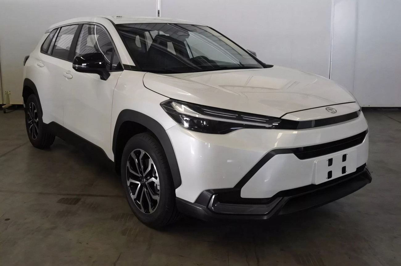 gac-toyota-frontlander-corolla-cross-1-2048x1360.jpg