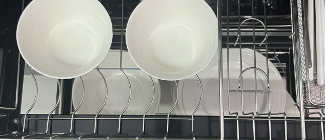 Khuyên bạn bỏ ngay 5 thói quen rửa bát 