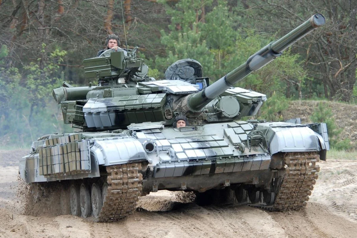 Xe tăng BM Oplot Ukraine.jpg