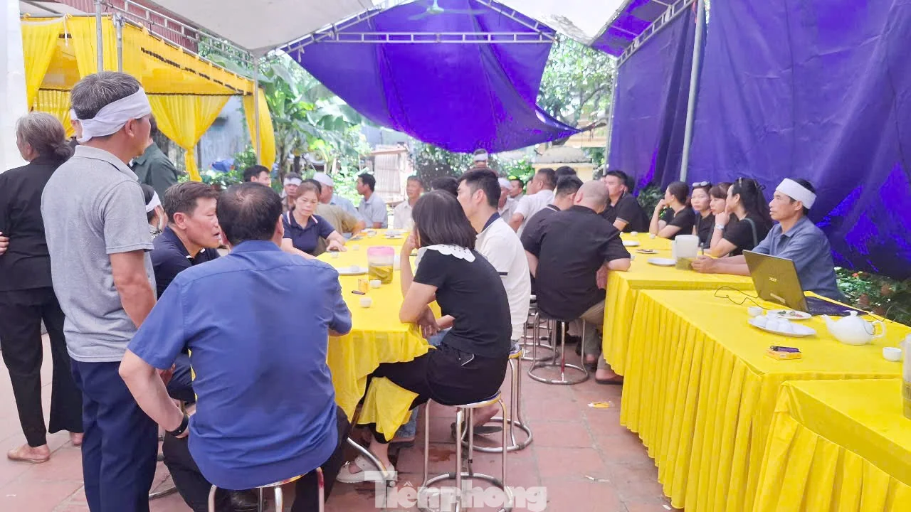 26-1753514863-xot-xa-dam-tang-3-nguoi-cung-gia-dinh-tu-vong-trong-vu-lat-xe-khach-o-ha-tinh.webp