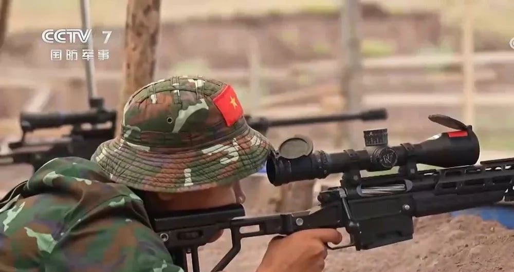 27-1753582769-video-quan-nhan-va-canh-sat-viet-nam-tranh-tai-tai-cuoc-thi-ban-tia-o-trung-quoc.webp