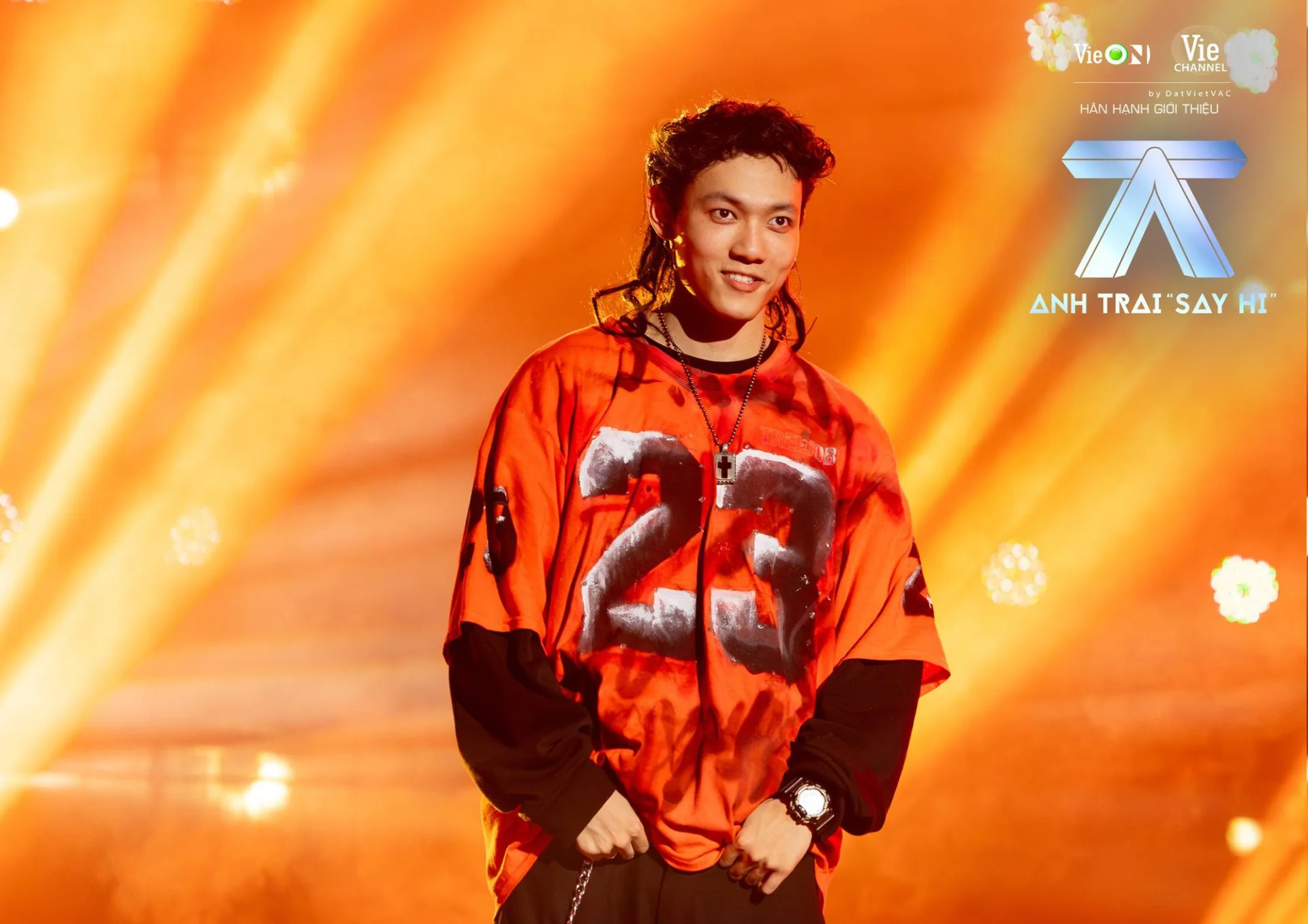27-1753605644-tranh-cai-1-anh-trai-khong-biet-concert-to-chuc-o-my-bi-gat-khoi-show-say-hi.webp