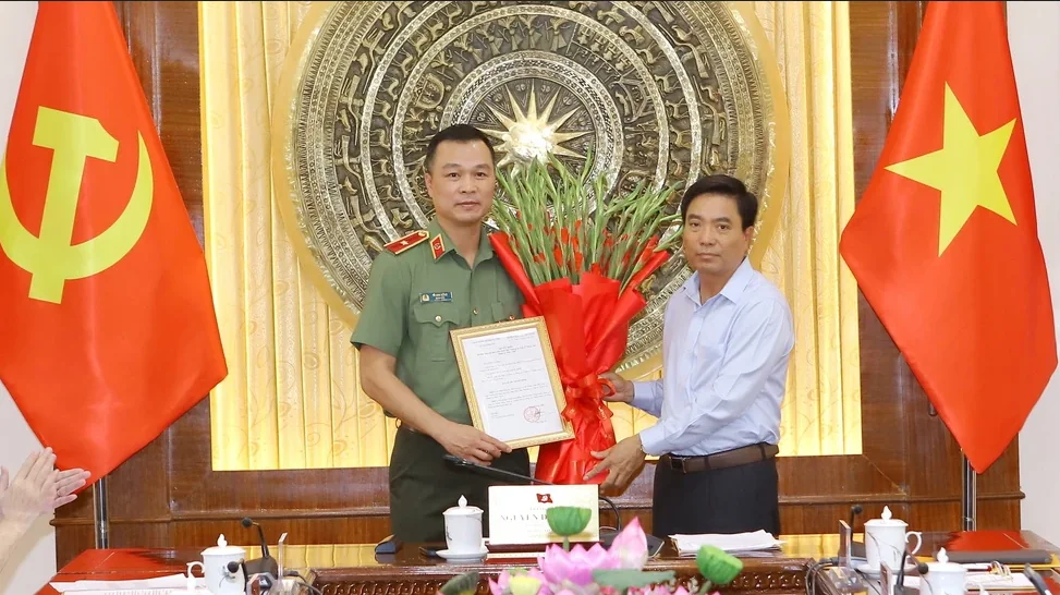 27-1753622155-ban-bi-thu-trung-uong-dang-chi-dinh-nhan-su-o-3-tinh.webp