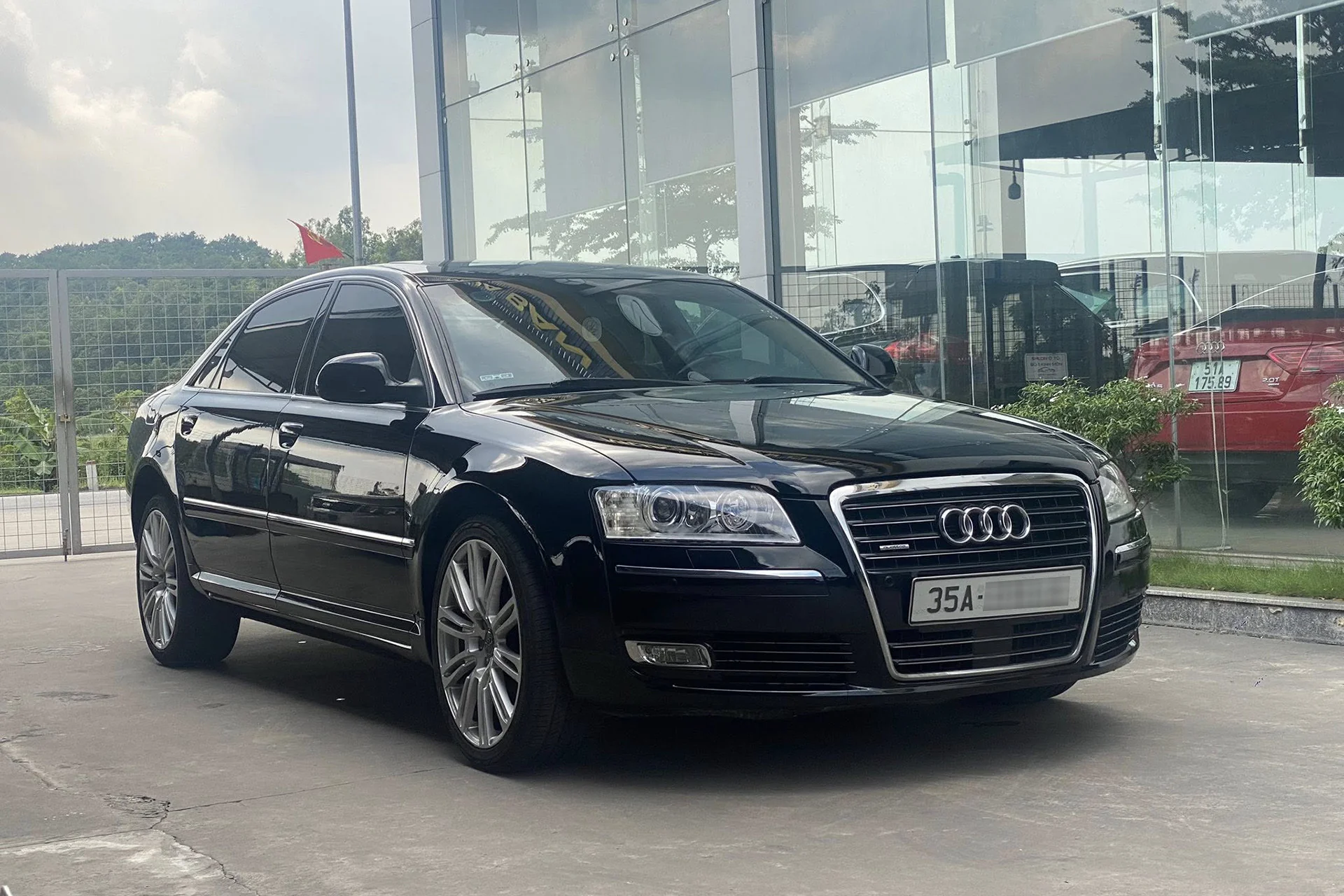 audi a8l 1.jpg