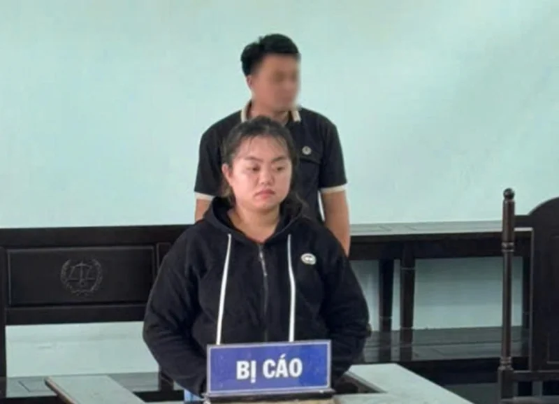 bao-mau-tat-toi-tap-nem-goi-vao-be-gai-2-tuoi-bi-12-thang-tu-treo-1753686840.webp
