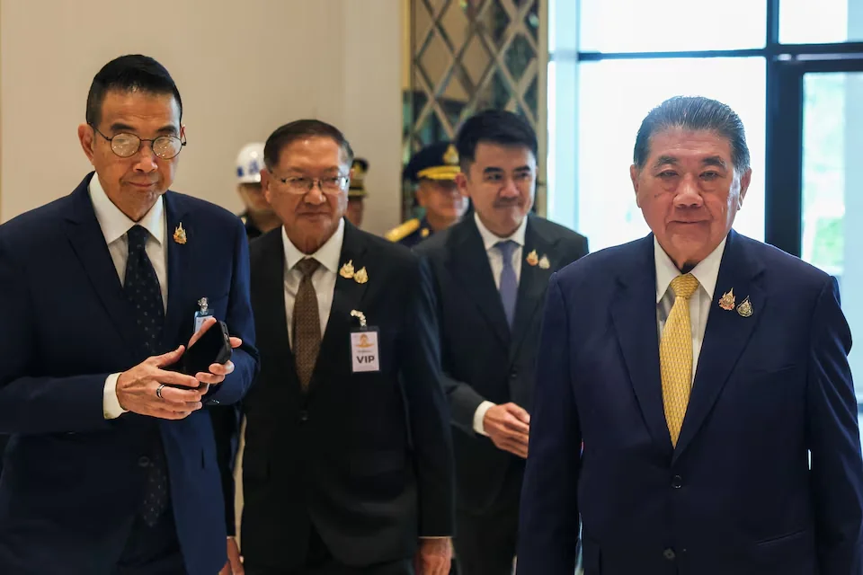NÓNG: Thái Lan - Campuchia đạt thỏa thuận ngừng bắn, có hiệu lực ngay đêm nay - Ảnh 4.