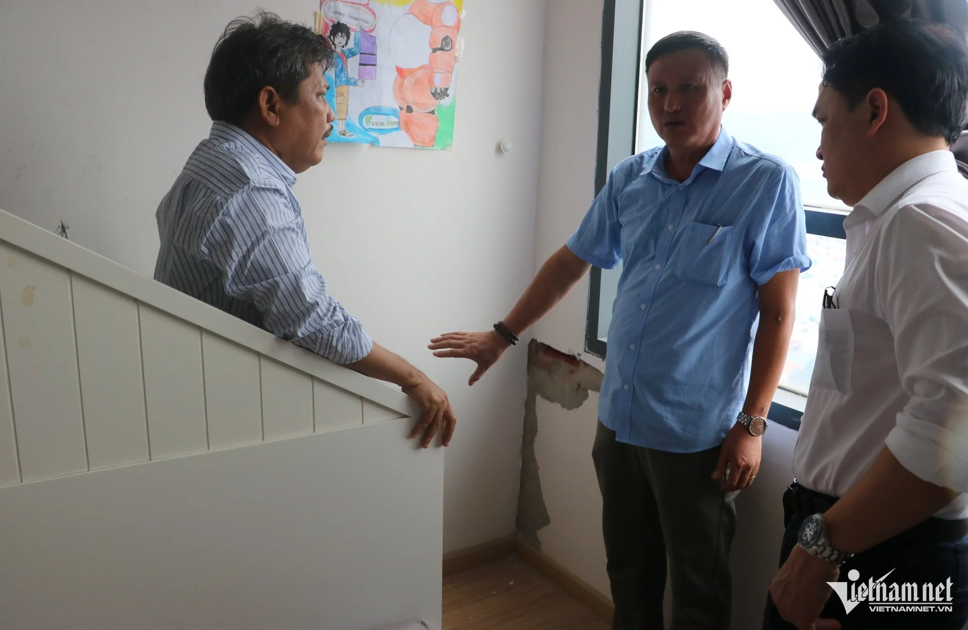 W-xuất hiện vết nứt tại chung cư 36 tầng ở tphcm 4.JPG.jpg