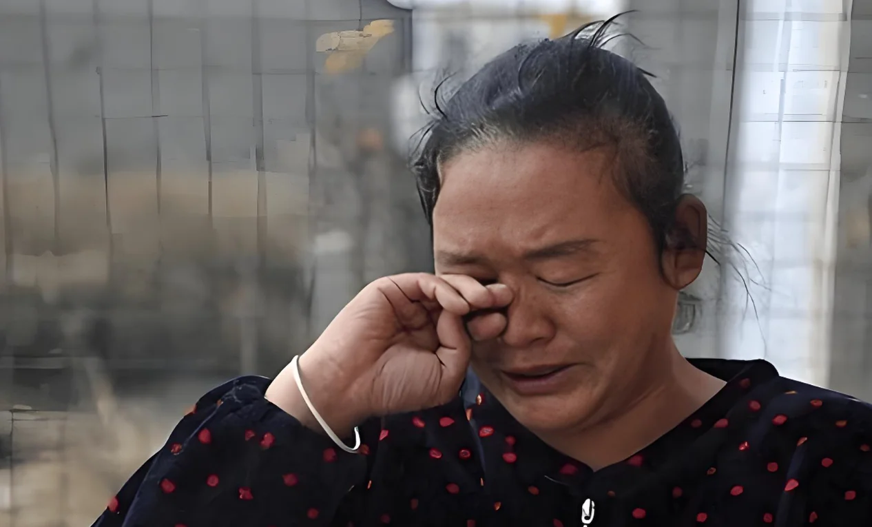 Dù con gái còn đang ở cữ, tôi vẫn phải lén lút xếp đồ về quê vì không chịu nổi con rể- Ảnh 1.