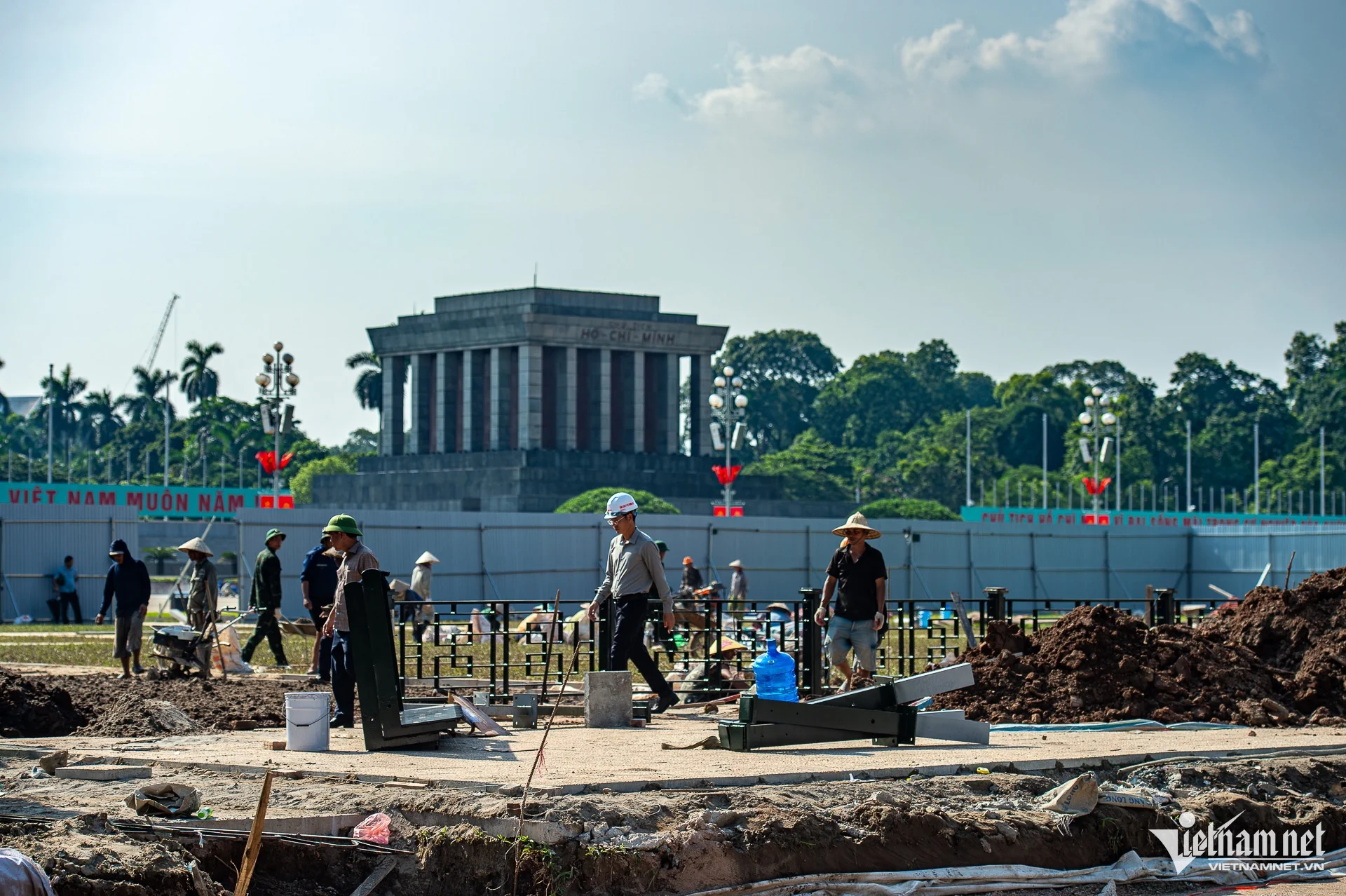 29-1753756823-hinh-anh-pha-do-nha-61-tran-phu-mo-rong-duong-hung-vuong-phuc-vu-dieu-binh-dip-29.webp