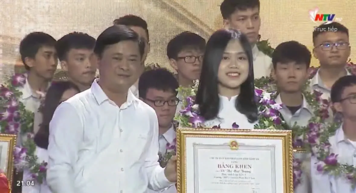 Sự đối lập giữa thành tích học tập và cuộc sống của nữ sinh trường chuyên, đạt giải Quốc gia sau 7 năm- Ảnh 4.