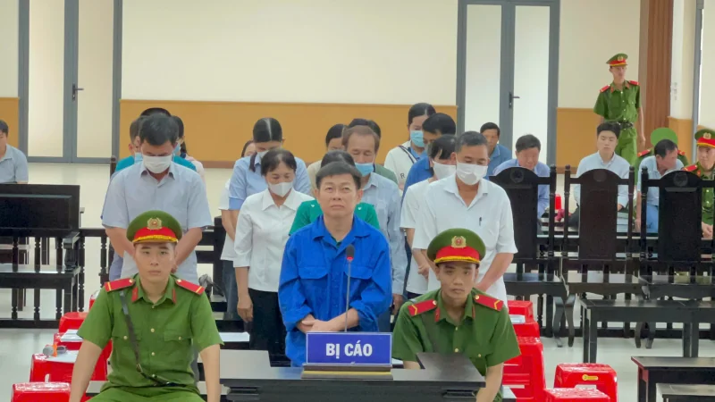 Tuyên án các bị cáo trong vụ án lừa đảo Vietcombank An Giang hơn 600 tỷ đồng -0