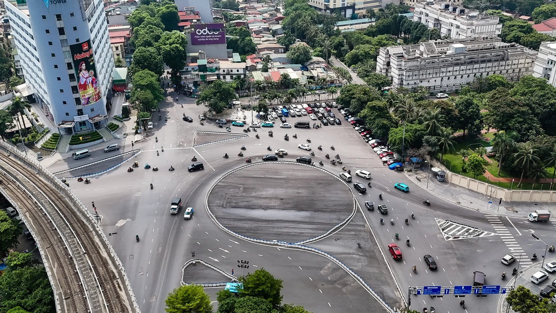 Đề xuất 4 điểm làm trạm sạc xe điện trên Vành đai 1 Hà Nội- Ảnh 1.