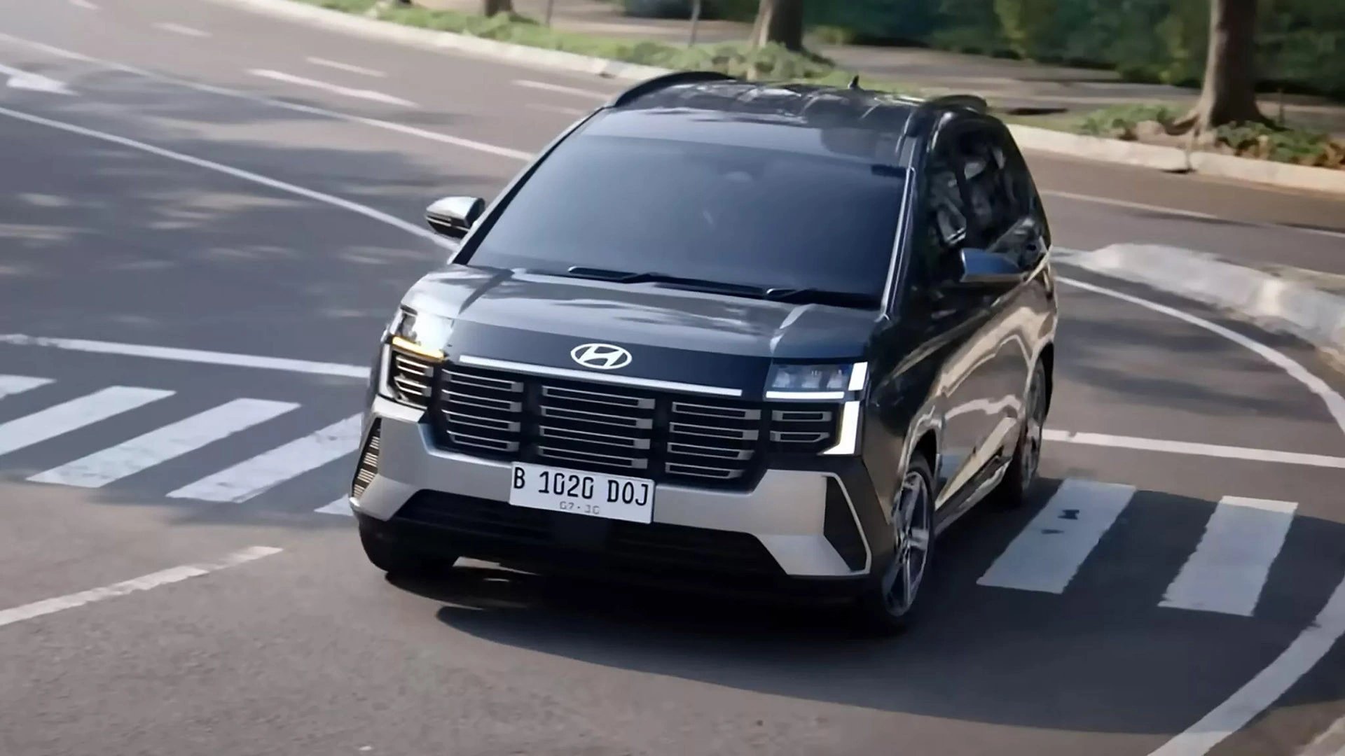 Hyundai Stargazer 2025 (14).jpg