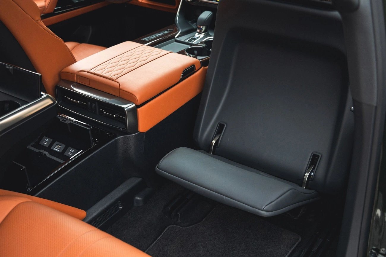 lexus-lx-700h-4-cho-2.jpg