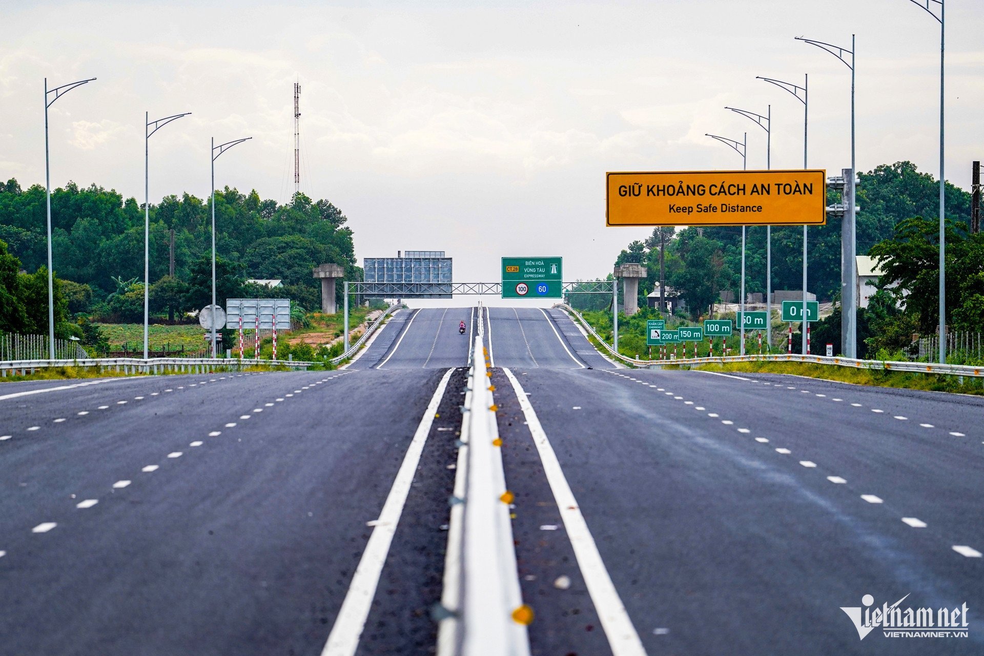 W-cao toc bien hoa vung tau Nguyễn Huế.jpg