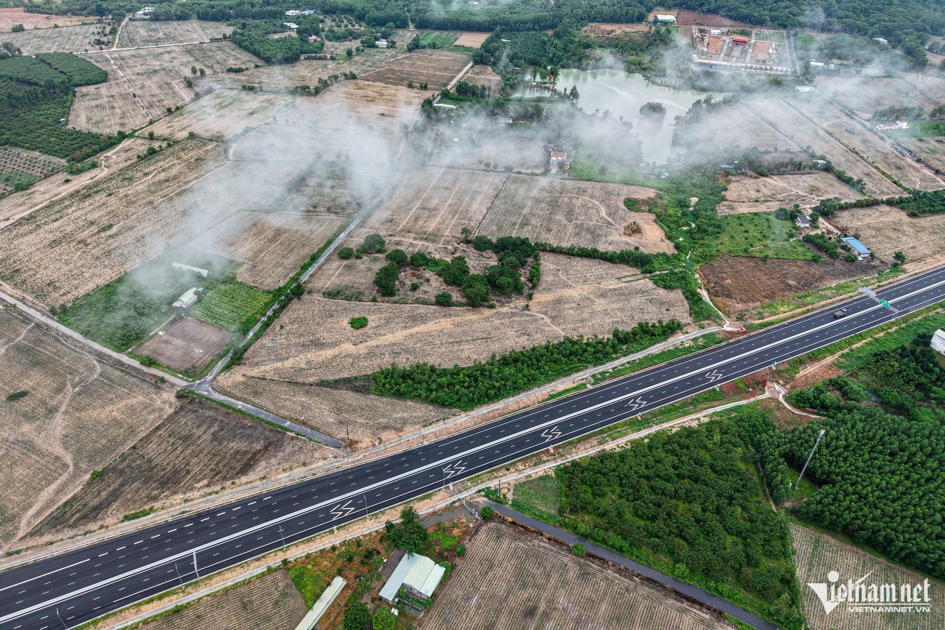 W-cao toc bien hoa vung tau Nguyễn Huế 13.jpg