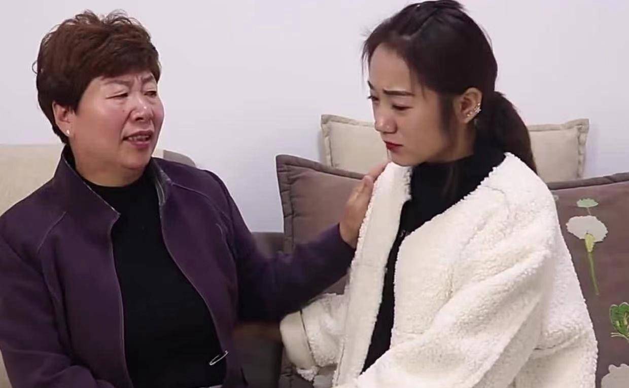Tôi muốn ly hôn nhưng mỗi lần nghĩ tới chuyện phải xa mẹ chồng là lại đau đớn- Ảnh 1.