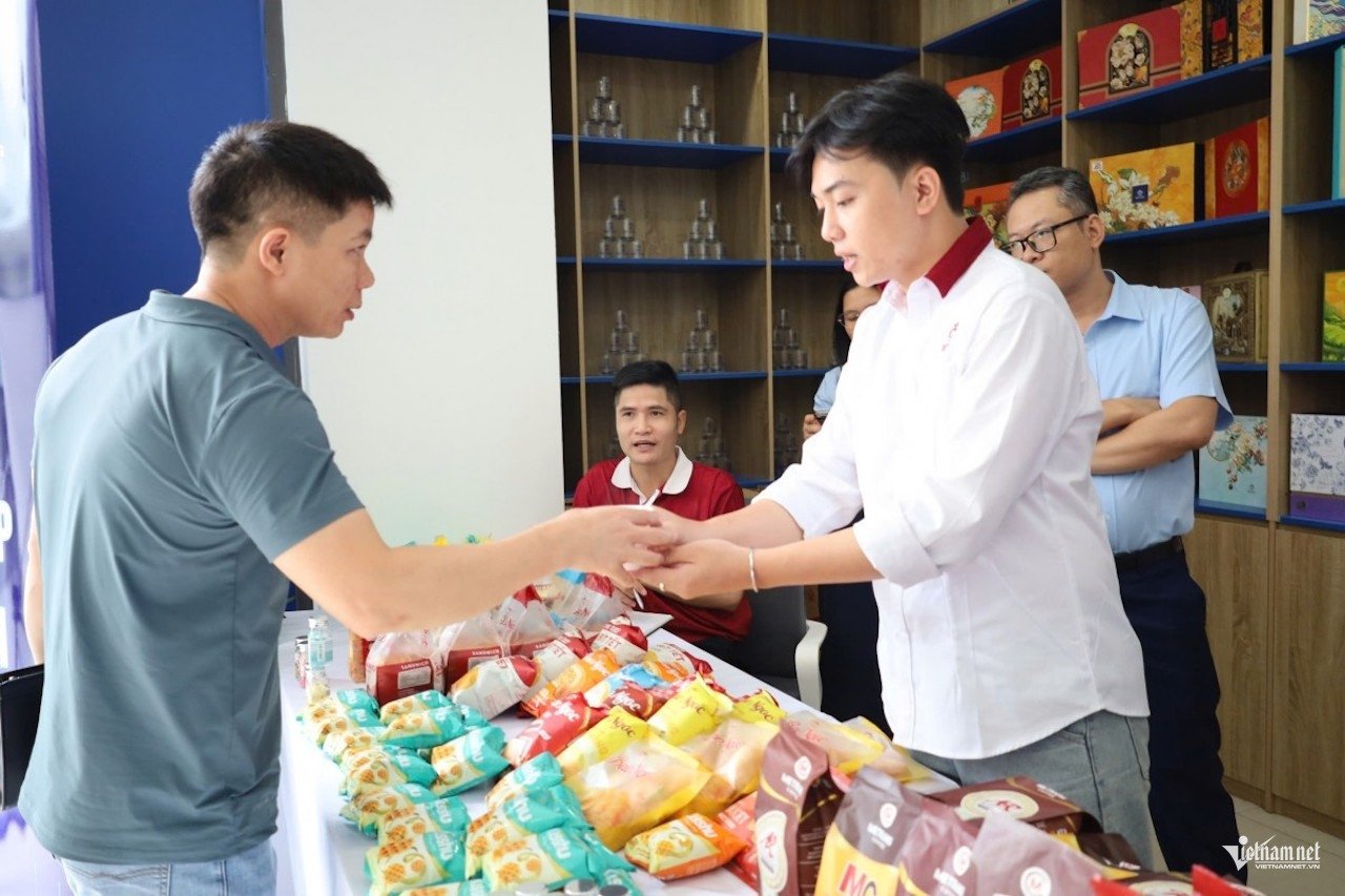 W-ăn banh .jpg