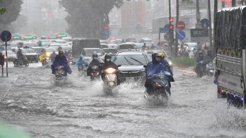 Khi nào toàn miền Bắc xuất hiện mưa to, chấm dứt nắng nóng - Ảnh 1.