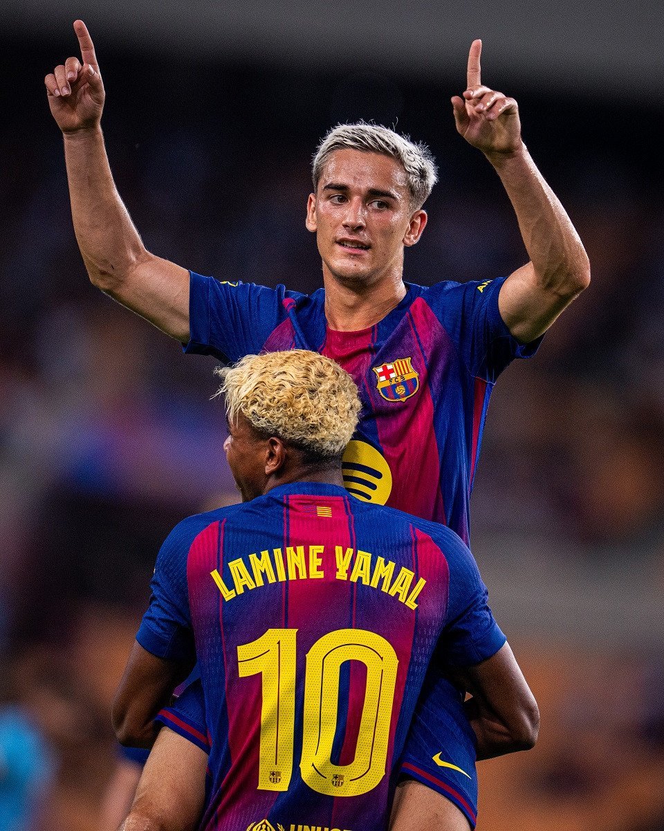 Gavi Lamine Yamal FCB.jpg