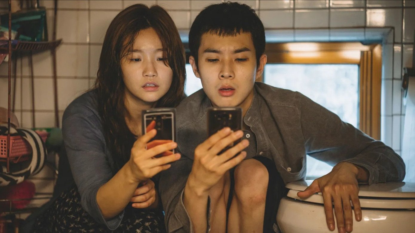 parasite-ki-jung-kim-so-dam-park-and-ki-woo-park-woo-sik-choi-in-parasite-rgbw-36.jpg