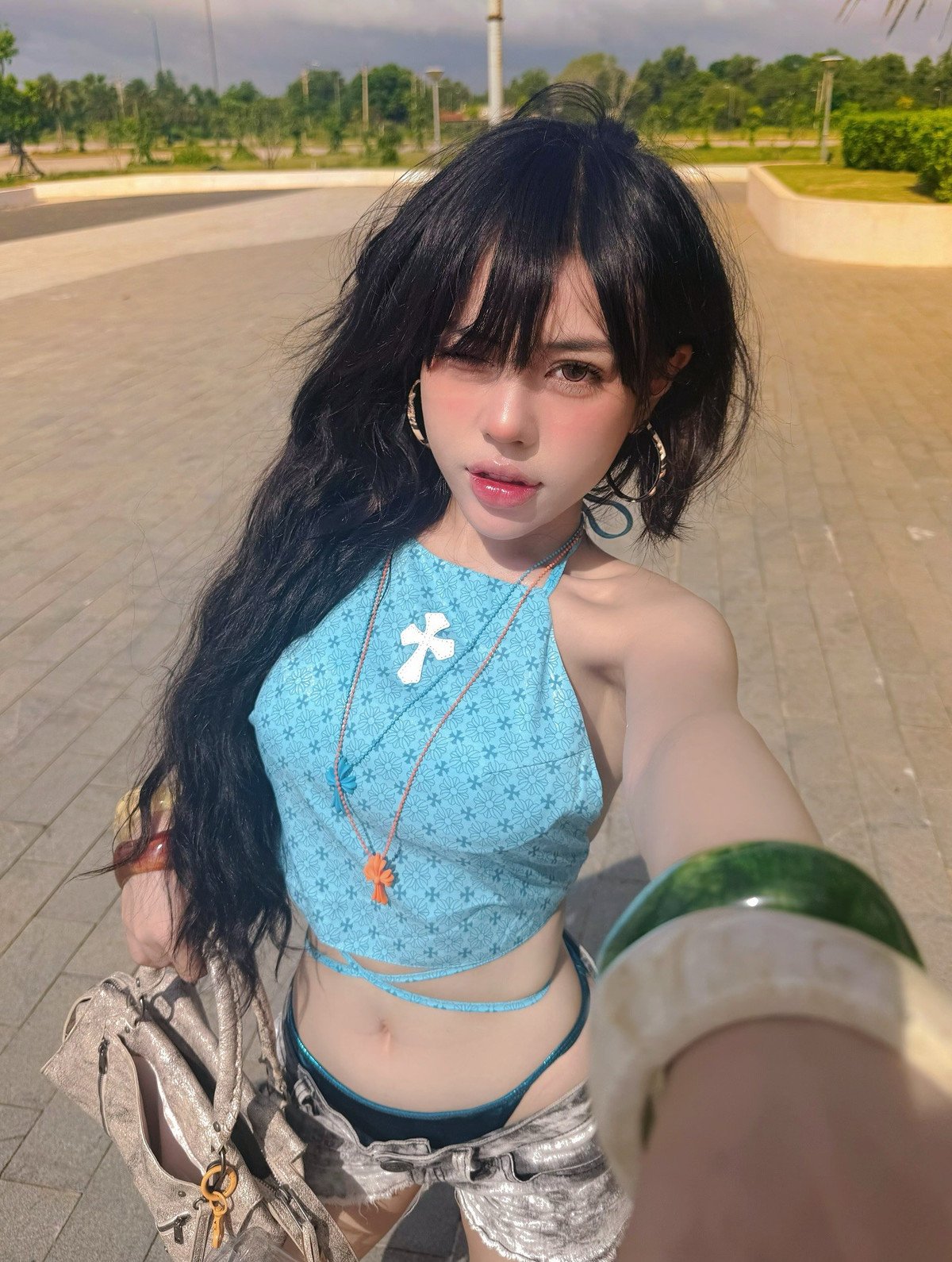 Chính sự đa dạng và không ngừng đổi mới này đã giúp cô giữ được sức hút mạnh mẽ trong lòng công chúng.